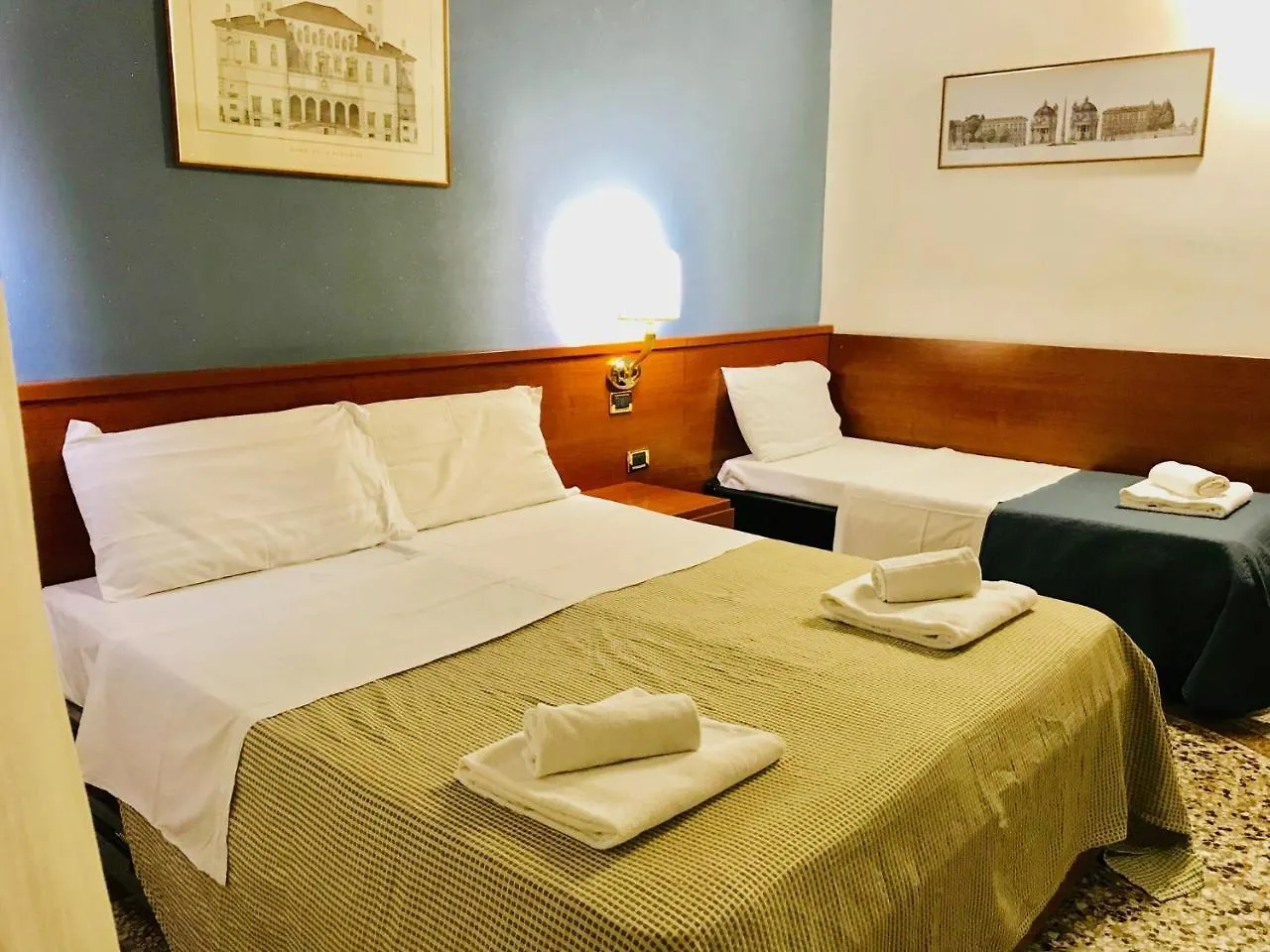 Holiday Rome Hotel 0*,  Italië